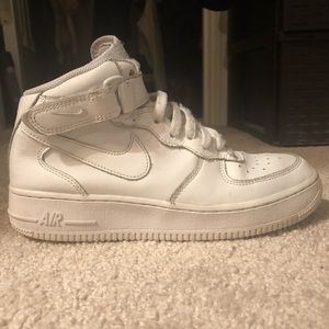 Nike Air Force 1 Mid